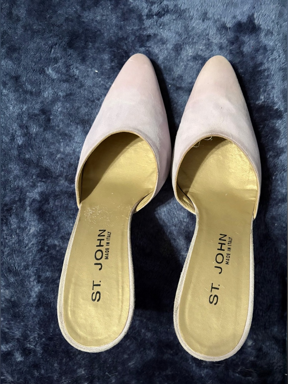 St. John pale lavender Suede Pointed-Toe Slip-On Mules